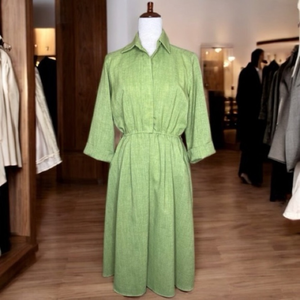 Brownstone Studio Vintage Textured Light Green size 12P